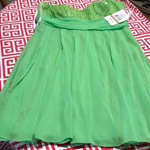 NWT Ignite Evenings Formal Dress Size 12